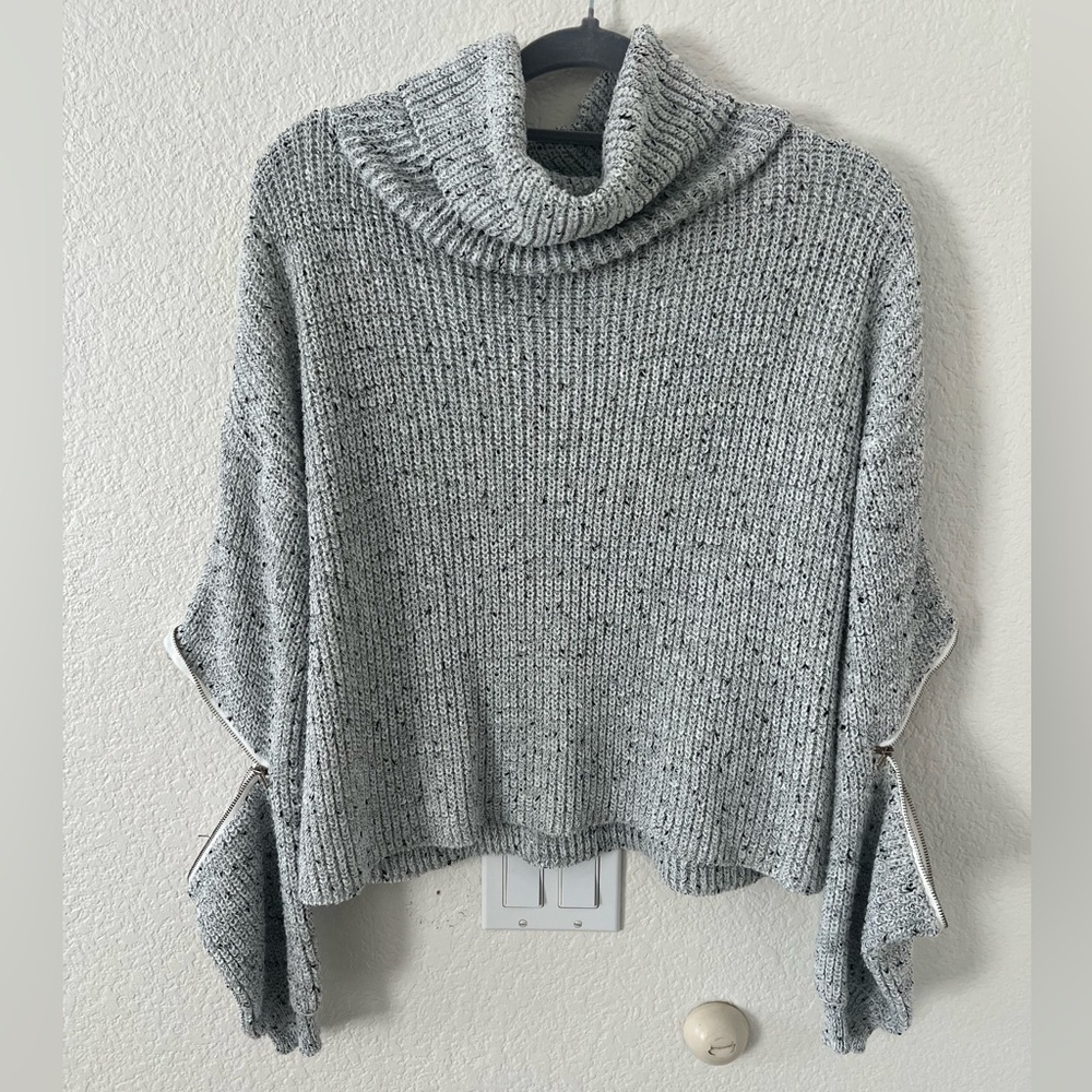 LF Rumor Heather Gray Zip Sweater